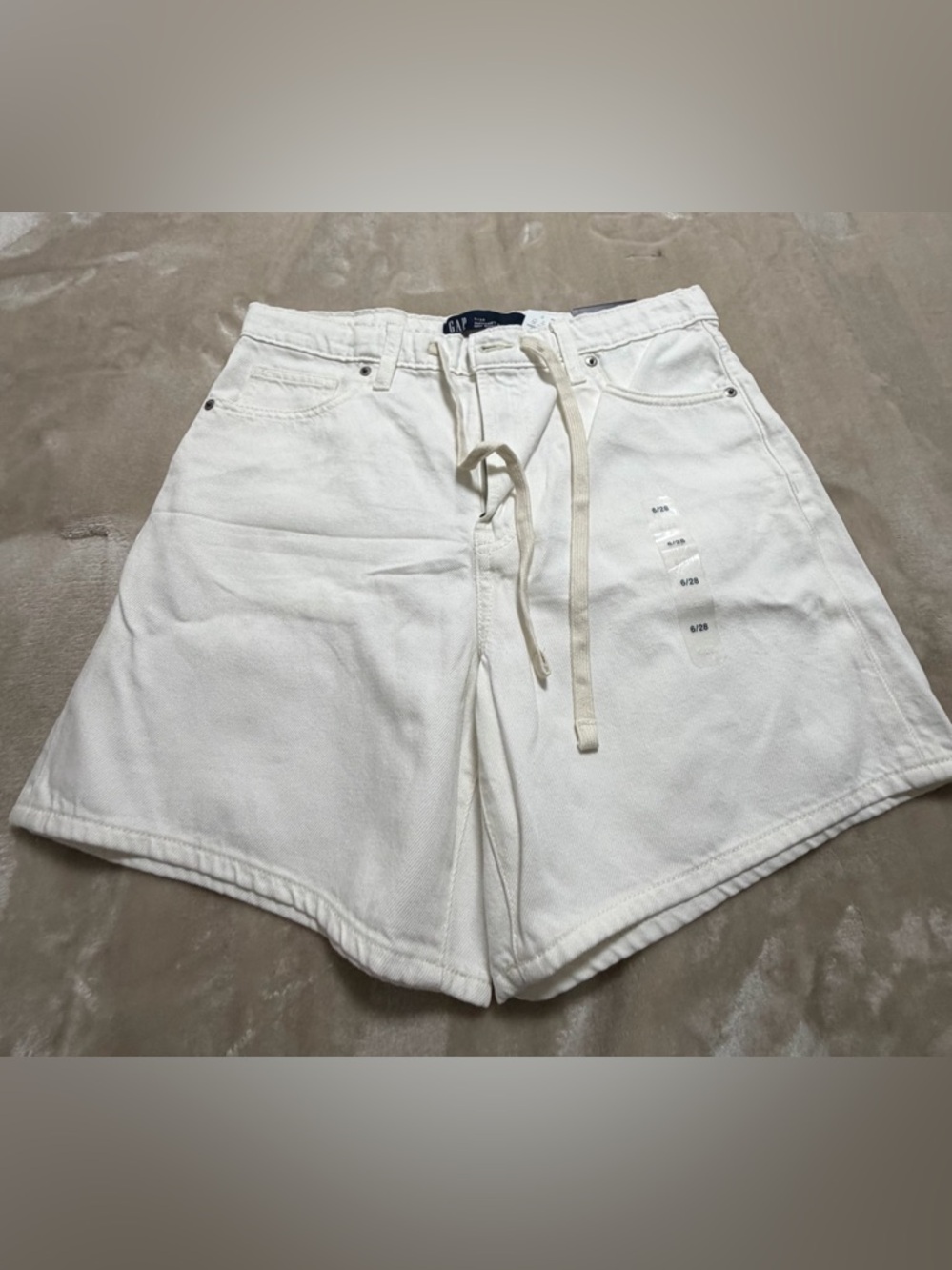 Gap supersoft drawstring midi short